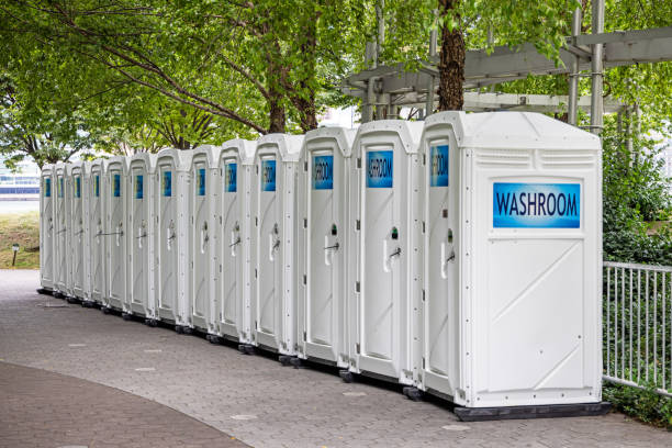 Best Construction site porta potty rental  in Fruitville, FL